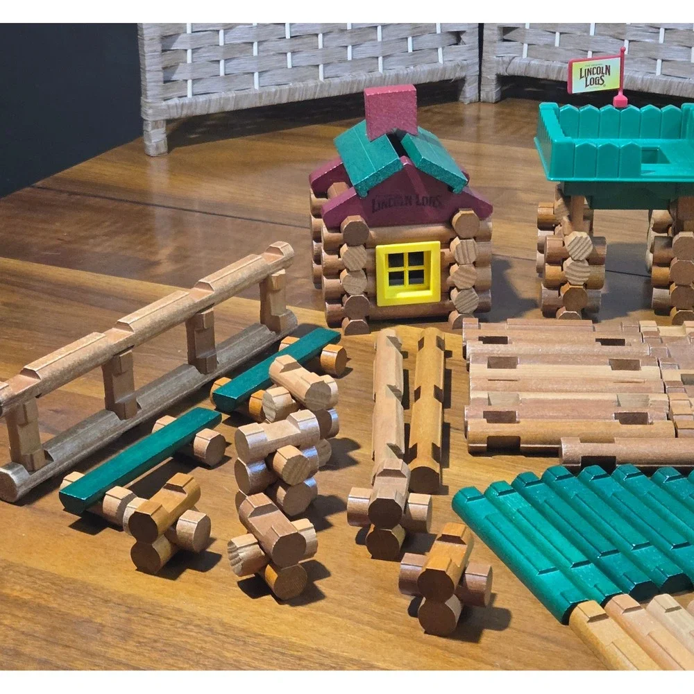 Lincoln Logs Real Wood Building Set Lot 260 Pieces Cabin Fort Extra Logs Figures